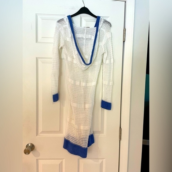 Tommy Bahama 5862 - Mary Navy Crocheted Beach Summer Hoodie - Picture 3 of 3